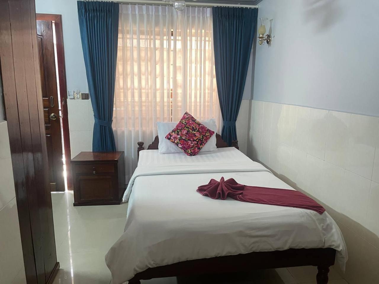 Jasmine Lodge Siem Reap Bagian luar foto